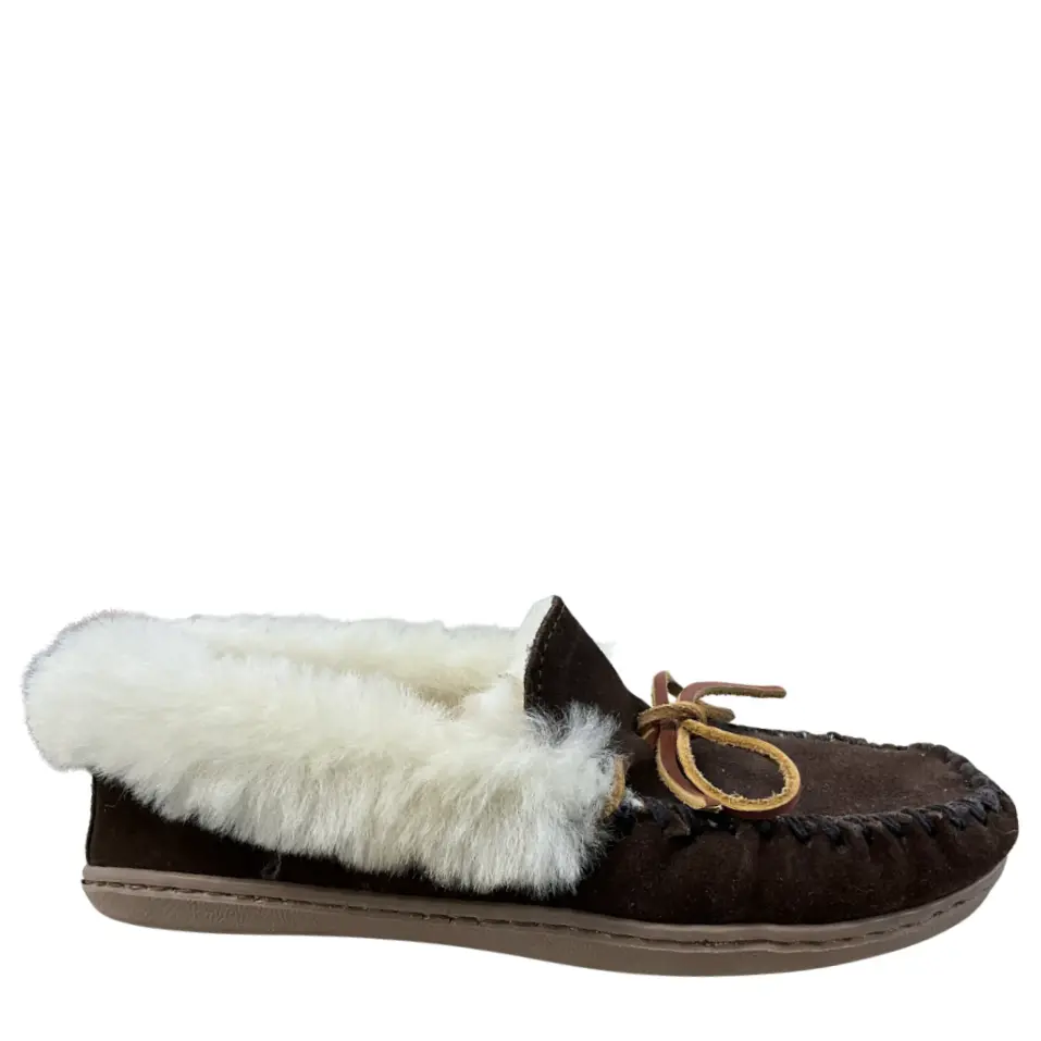 Minnetonka Moccasins Alpine Sheepskin Slipper Chocolate 3379 